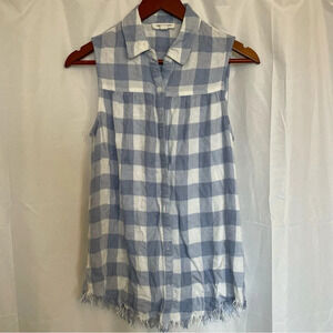 BEACH LUNCH LOUNGE Women’s Sleeveless Plaid White Blue Blouse Fringe Size Small
